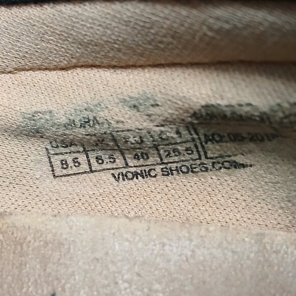 WOMENS VIONIC BLACK SUEDE LOAFER SIZE 8.5 CRISS CROSS BOW ON TOE - Picture 7 of 10